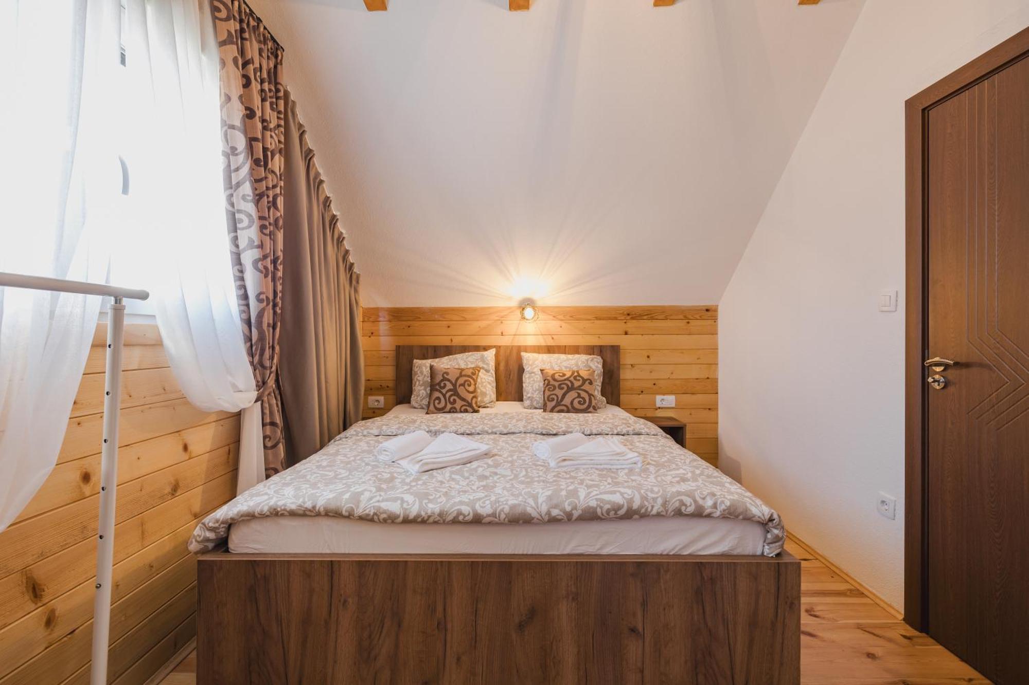 Mountain House Ivanovic Moticki Gaj Esterno foto