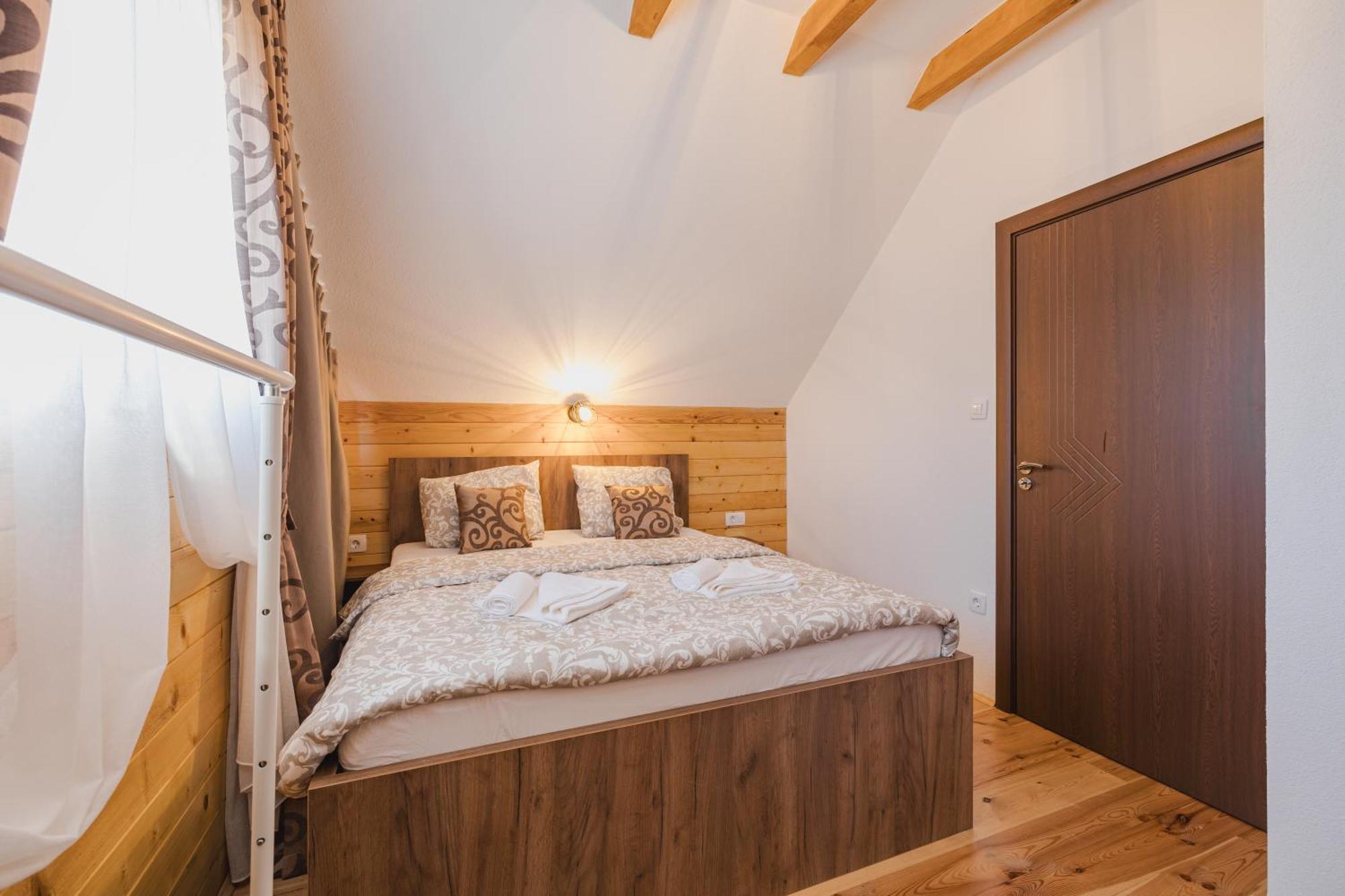 Mountain House Ivanovic Moticki Gaj Esterno foto